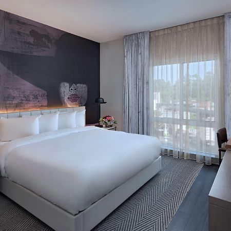 Отель Hyatt Centric Зе-Вудлендс Экстерьер фото