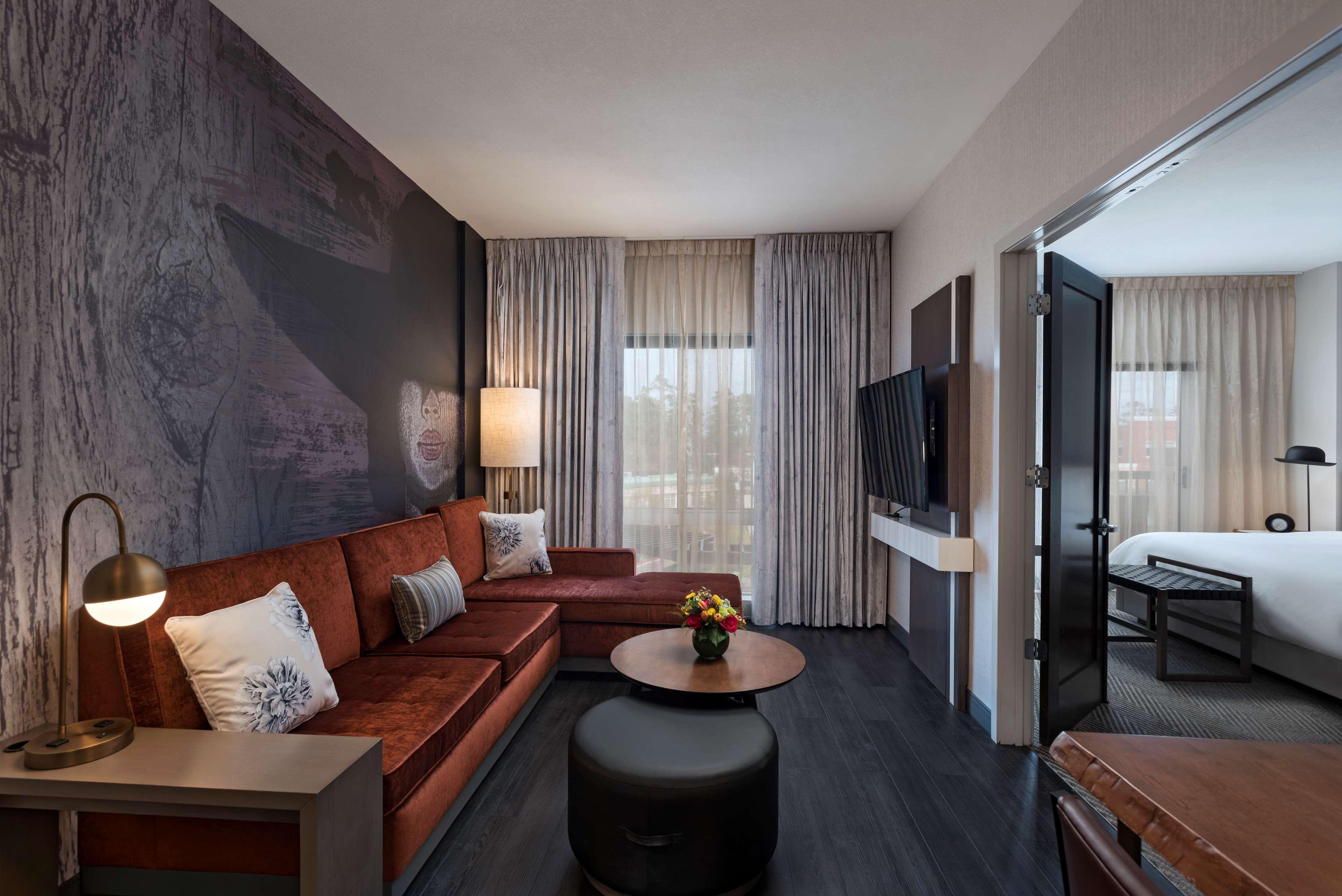 Отель Hyatt Centric Зе-Вудлендс Экстерьер фото